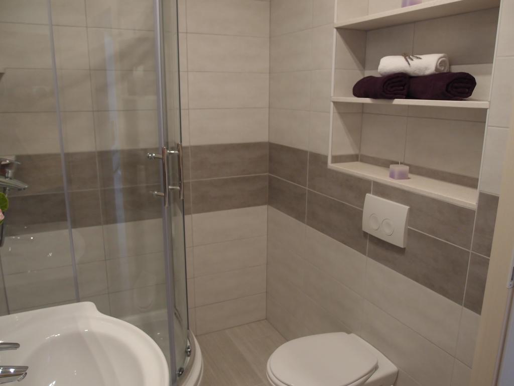 Apartments Kadulja Trogir Rom bilde