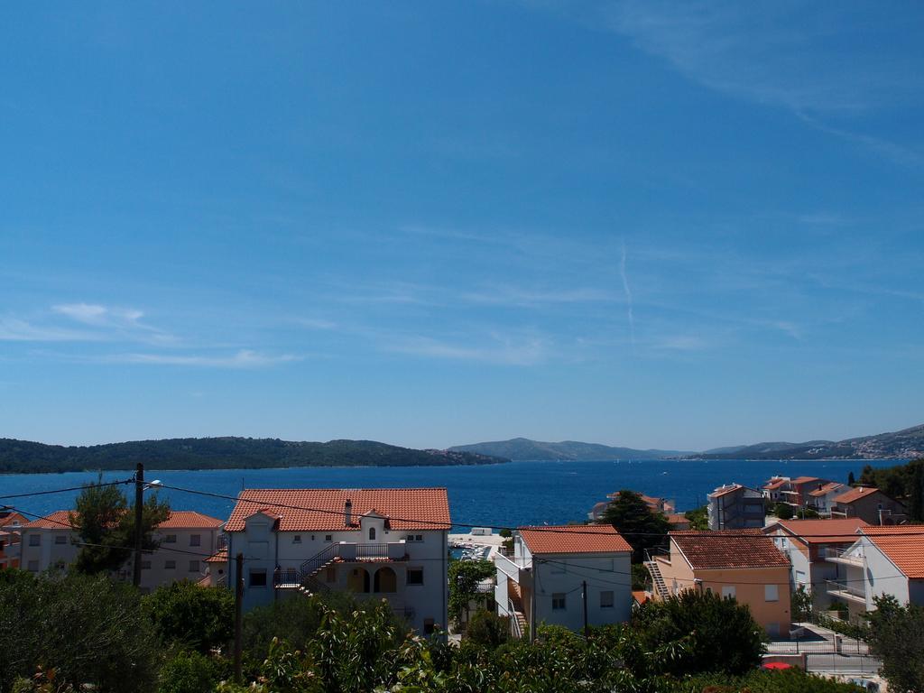 Apartments Kadulja Trogir Eksteriør bilde